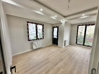 Avcılar Firuzköy'de Süper Otoparklı Sıfır 2+1 Kiralık Daire — fotoğraf 1