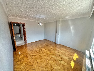 Yıldırım Mahallesi'nde Süper Konum Da 100m2 2+1 Satılık Daire — fotoğraf 3