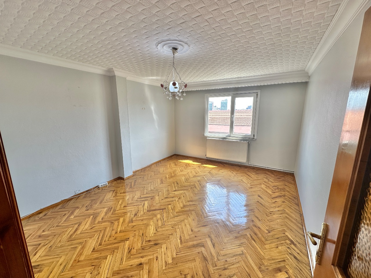 Yıldırım Mahallesi'nde Süper Konum Da 100m2 2+1 Satılık Daire — fotoğraf 1
