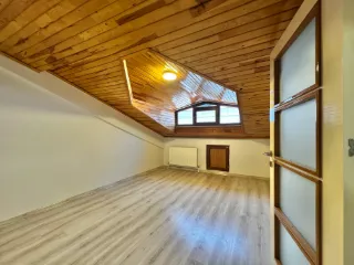 Kartaltepe'de Kış Bahçeli Kiralık 5+1 Dublex Daire — fotoğraf 8