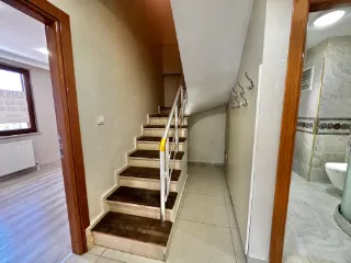 Kartaltepe'de Kış Bahçeli Kiralık 5+1 Dublex Daire — fotoğraf 16