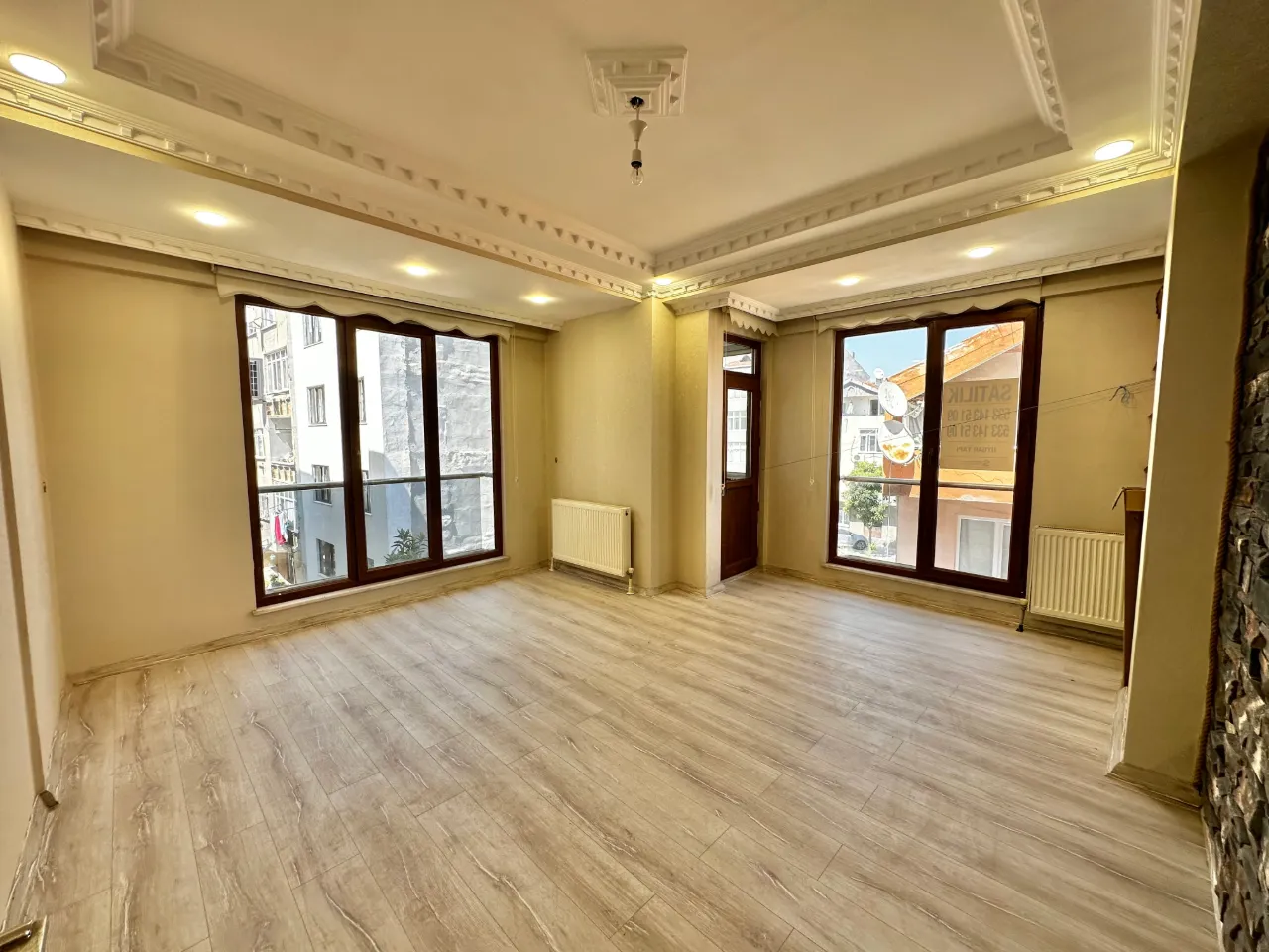 Kartaltepe'de Kış Bahçeli Kiralık 5+1 Dublex Daire — fotoğraf 1
