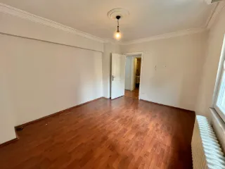 Merhaba Emlak Ömer'den Veteriner Sitesi'nde Kiralık 3+1 Daire — fotoğraf 11