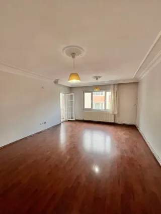 Merhaba Emlak Ömer'den Veteriner Sitesi'nde Kiralık 3+1 Daire — fotoğraf 2