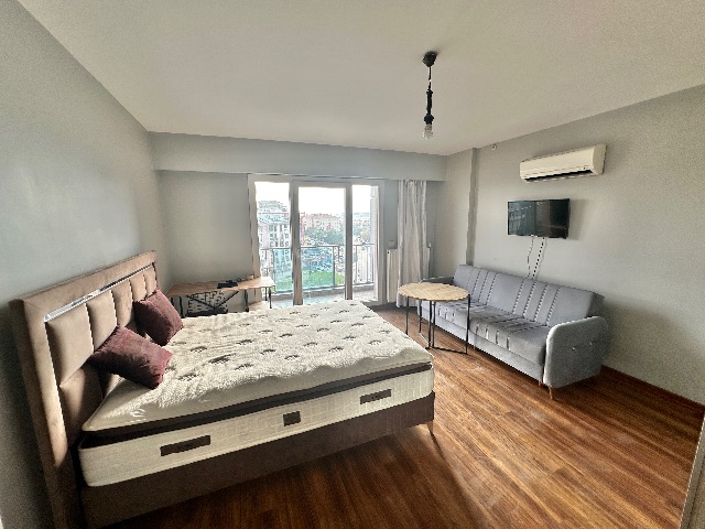 Eyüp Park Sitesi'nde M7 Metro Dibinde Eşyalı 1+0 Kiralık Daire — fotoğraf 1
